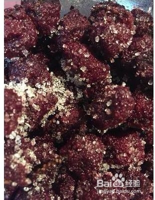 这样做杨梅干~老人小孩都爱吃