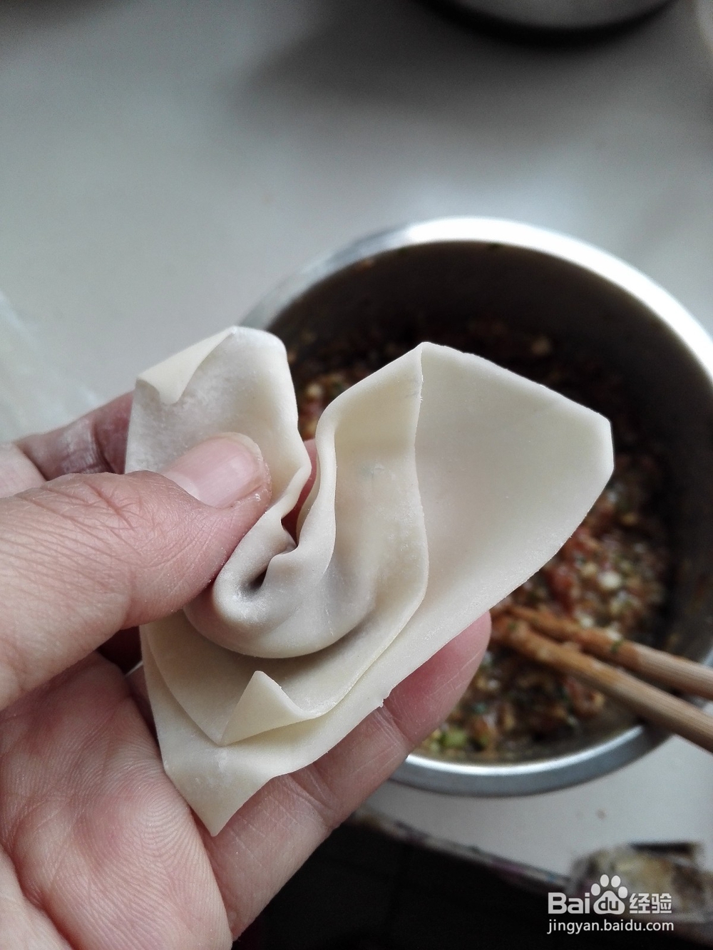 自已在家动手包馄饨