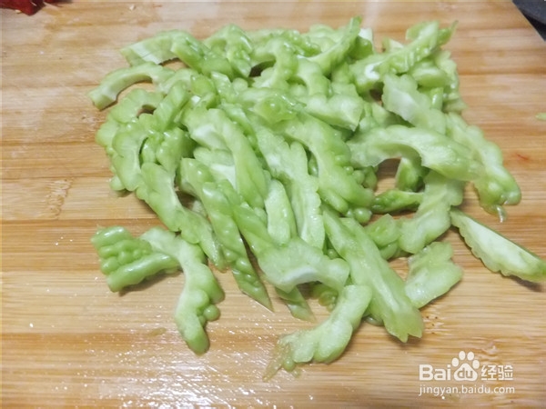 清热去火——苦瓜炒肉片做法