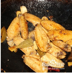 如何焖出美味鸡翅