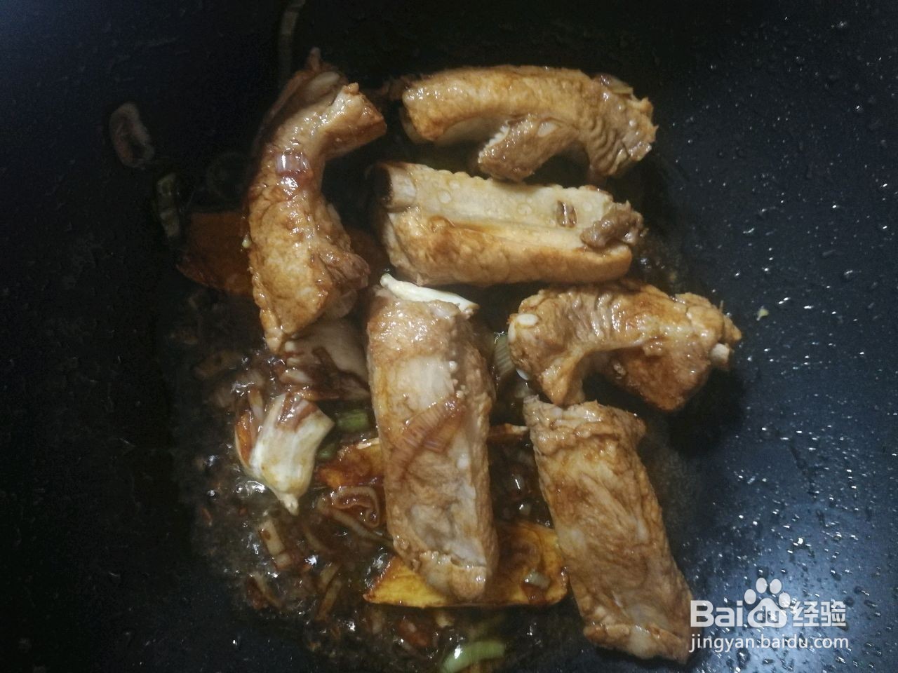 排骨炖豆角的做法