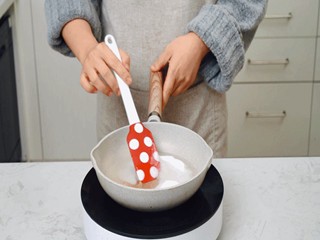 双色坚果牛轧糖怎么做？