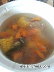 田园排骨汤的做法