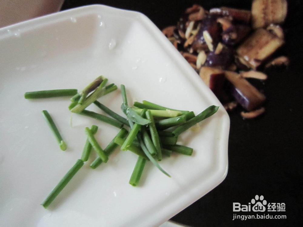 香菇炒茄子的做法