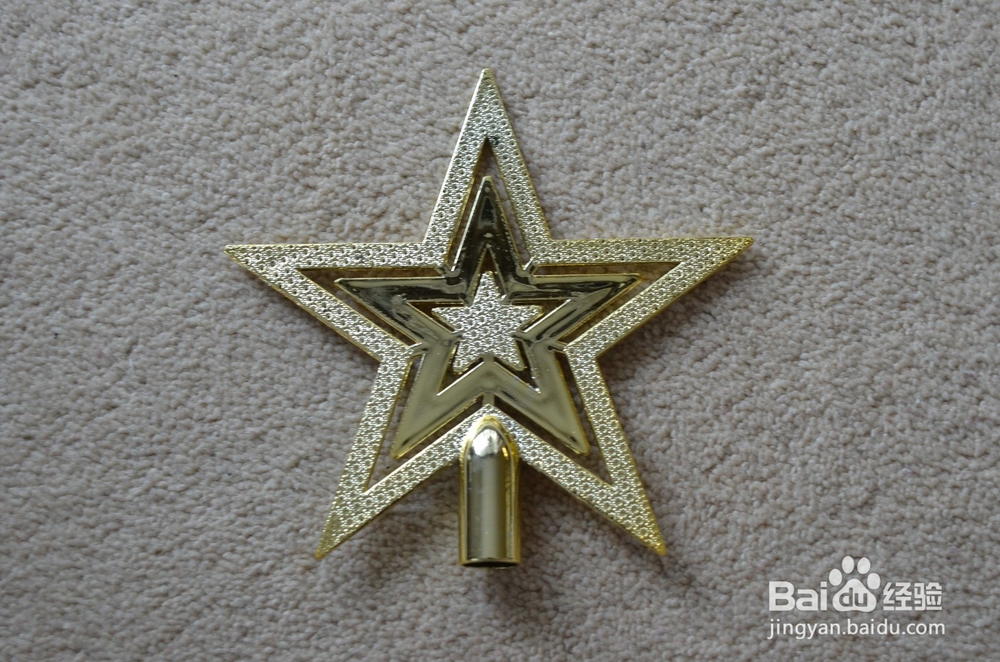 圣诞节临近如何装扮圣诞树