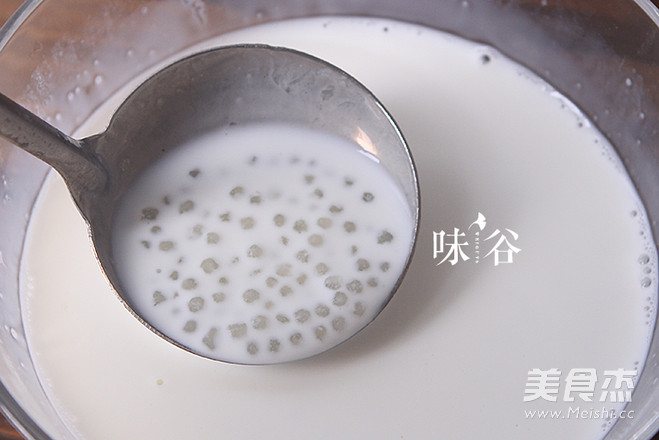 红豆牛奶西米露