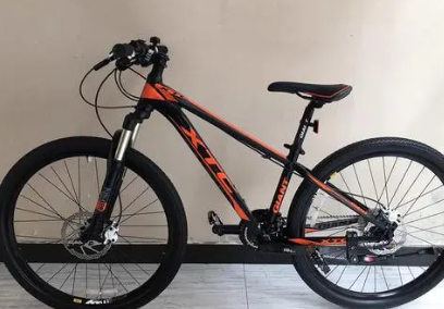 捷安特xtc820，xtc880有哪些差距，性价比哪个高