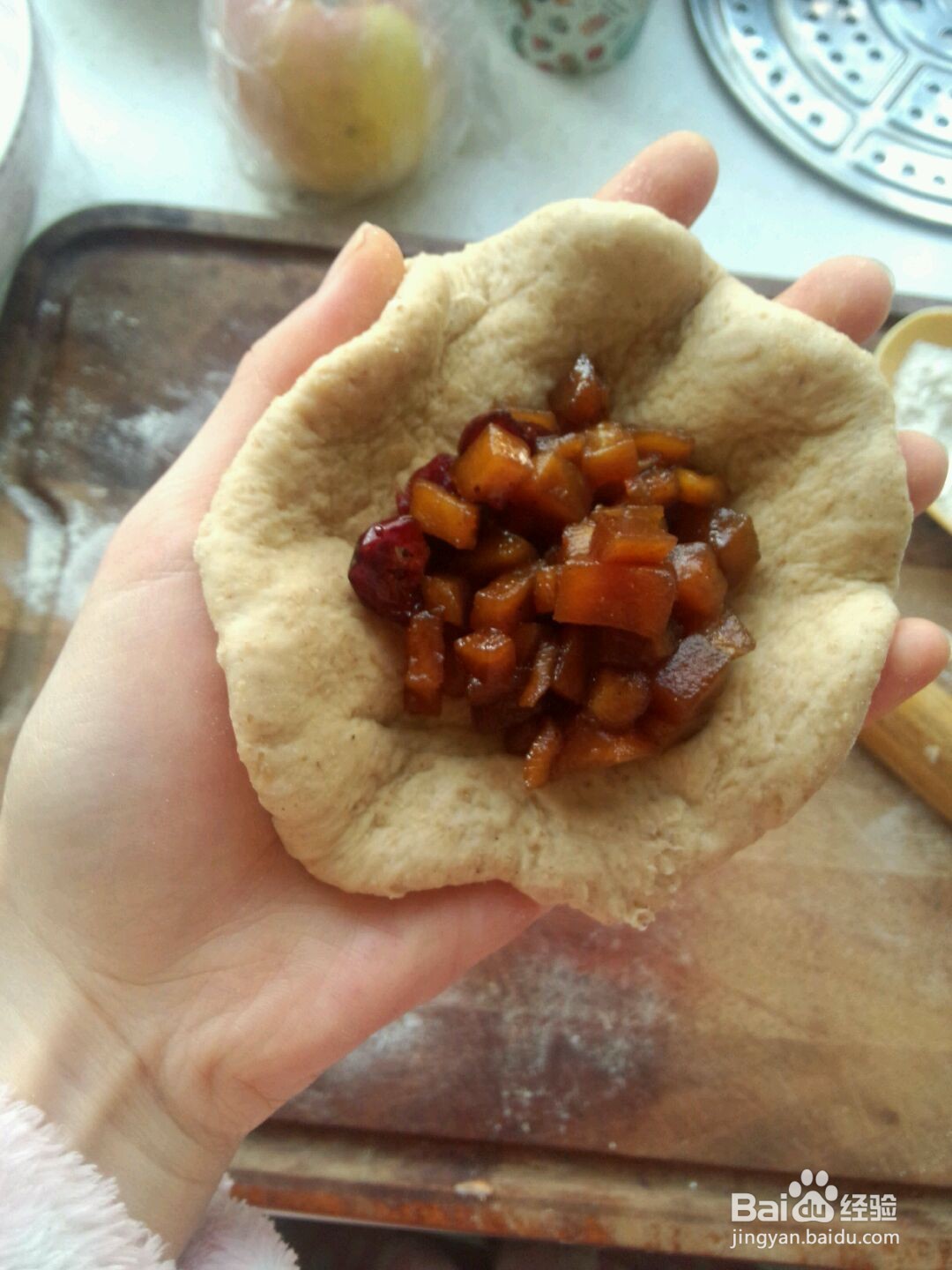 肉桂苹果面包杯的做法