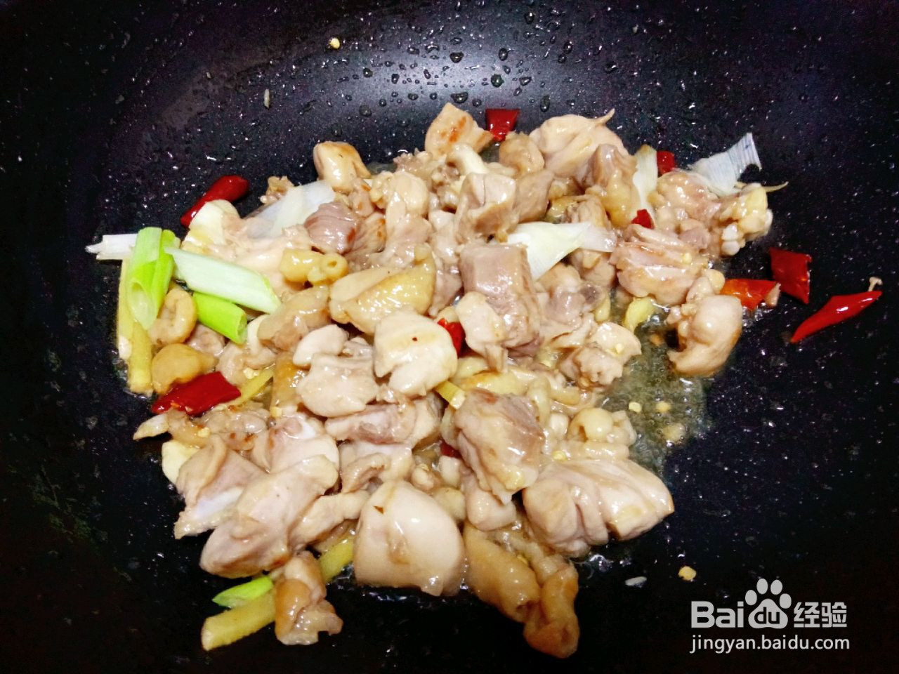 蒜薹炒鸡肉的做法