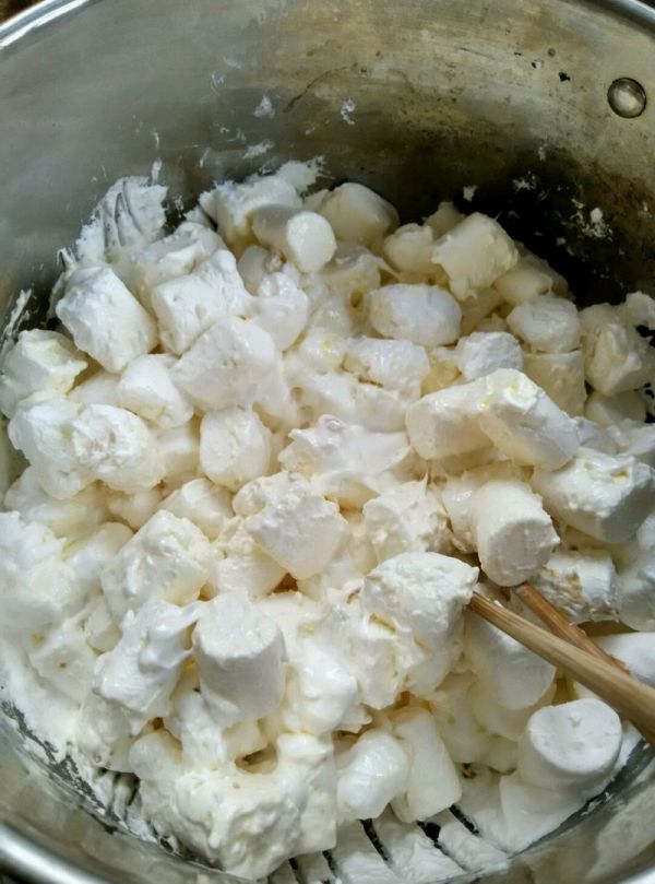 蔓越莓杏仁牛轧糖