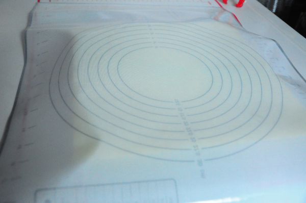 戚风栗蓉蛋糕卷