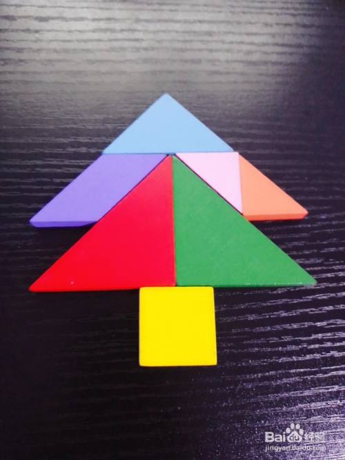 如何用七巧板拼出一棵圣诞树?