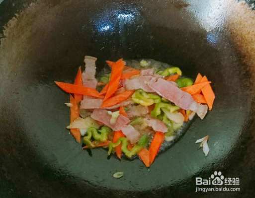 腊肉荷兰豆的做法