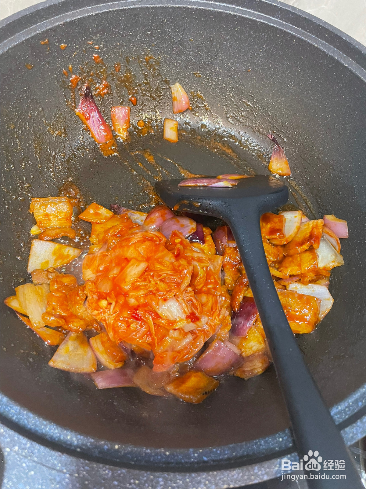韩式辣白菜五花肉拌饭的做法