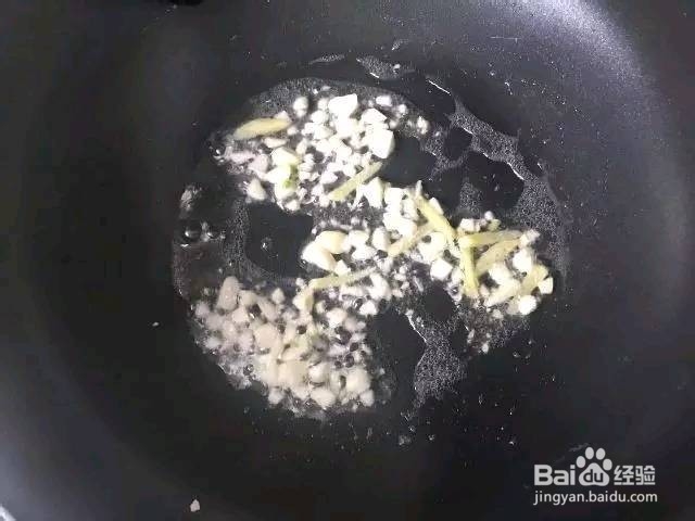 金针菇炒鸡蛋如何做