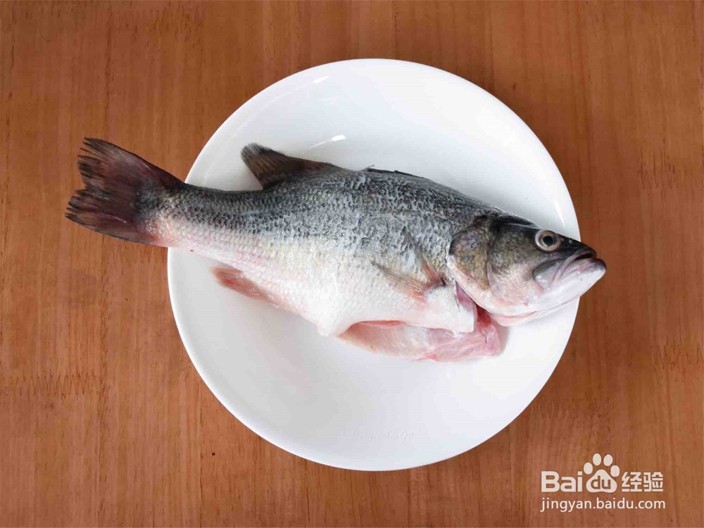 如何做清蒸鲈鱼
