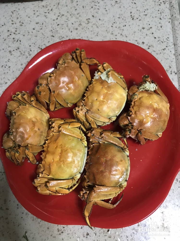 细腻美味的盐焗大闸蟹