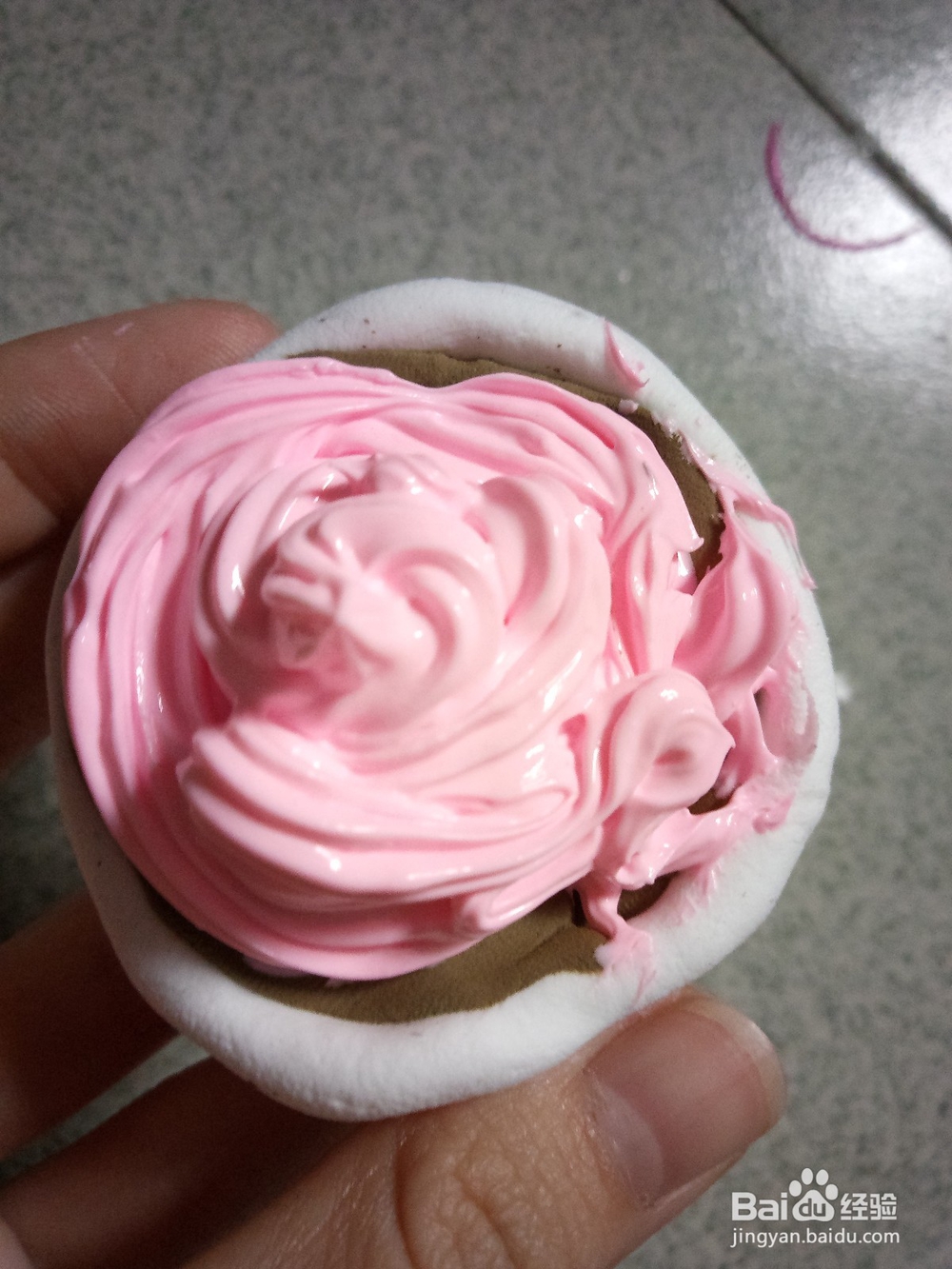 如何制作黏土奶油胶蛋糕