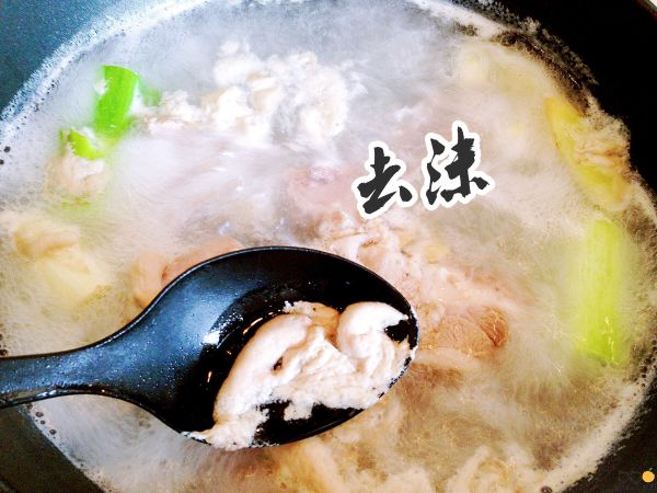 塔吉锅羊排焖饭