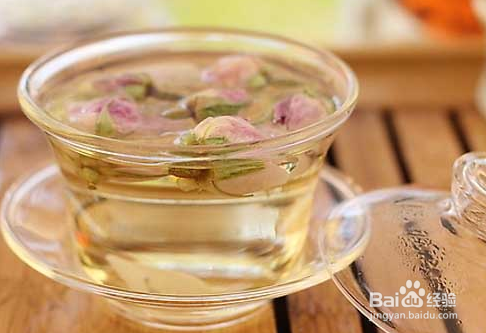 泡玫瑰花水喝对女生有哪些好处和坏处