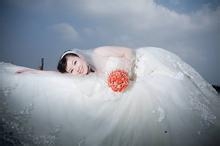 拍婚纱照怎样摆POSE