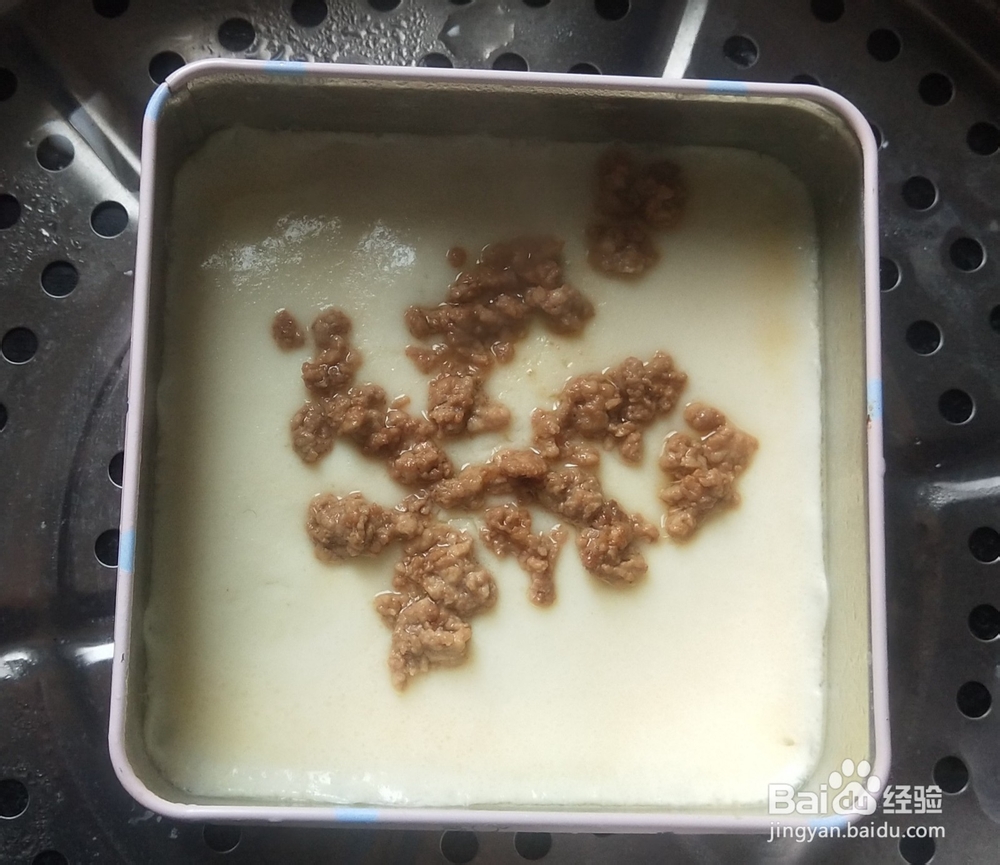 温水蛋液，制作鲜美嫩滑的肉末蛋羹