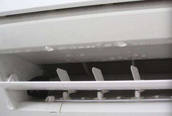 空调内机漏水如果用脸盆承接的话可以么？会漏电么