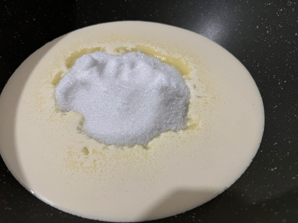 来一颗杏仁太妃糖