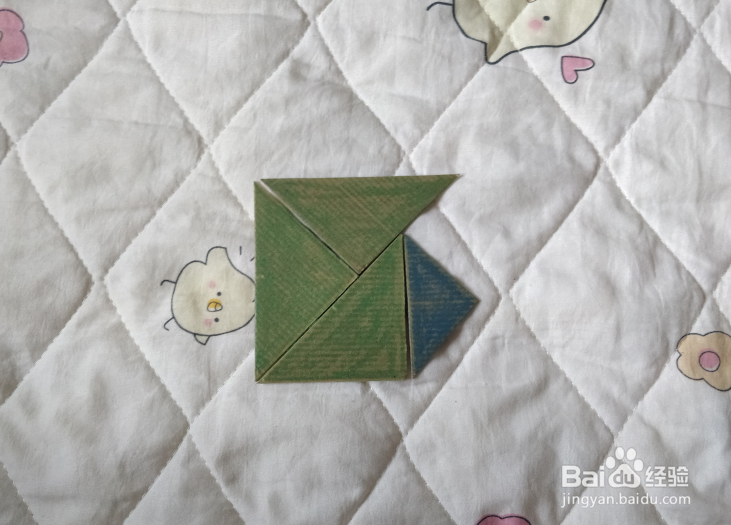 用九巧板怎么拼一只兔子呢