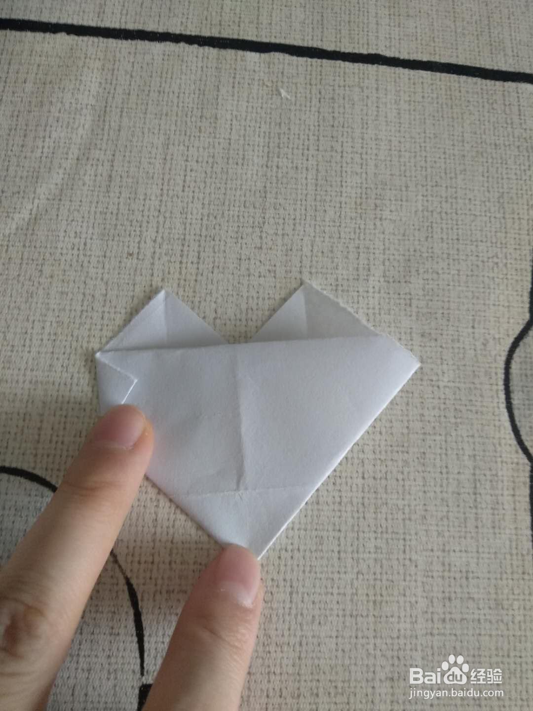 如何用最简单的方法折爱心