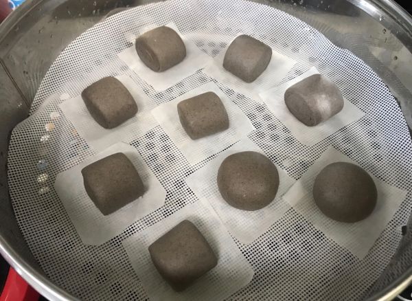 奶香芝麻核桃馒头