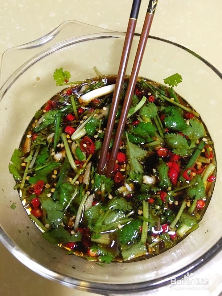 如何做好吃的酸辣鸡脚