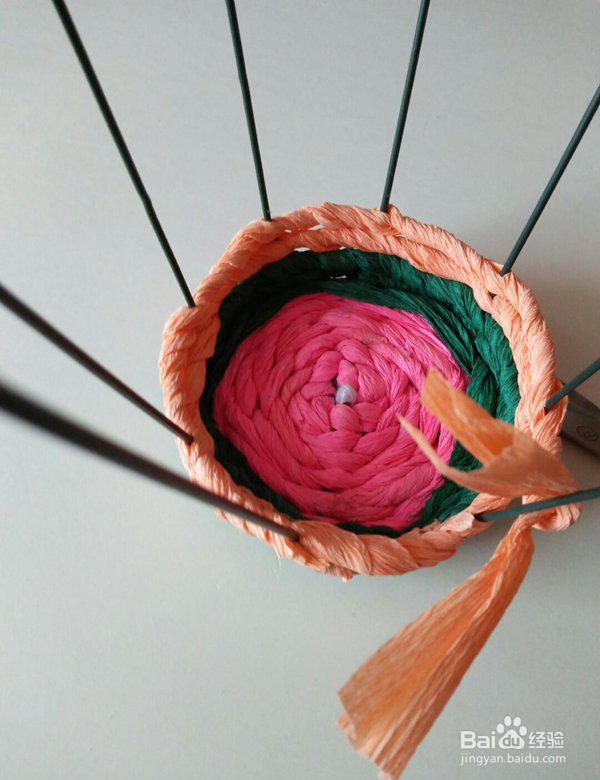 皱纹纸diy彩色手工笔筒