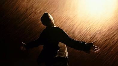 怎么接近你爱慕女生的朋友圈