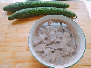食补养生（黄瓜炒猪肝）的做法