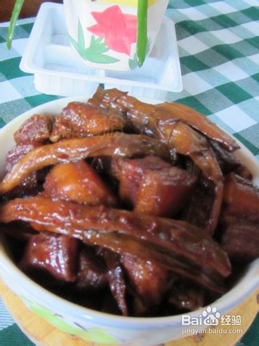野笋干煮肉
