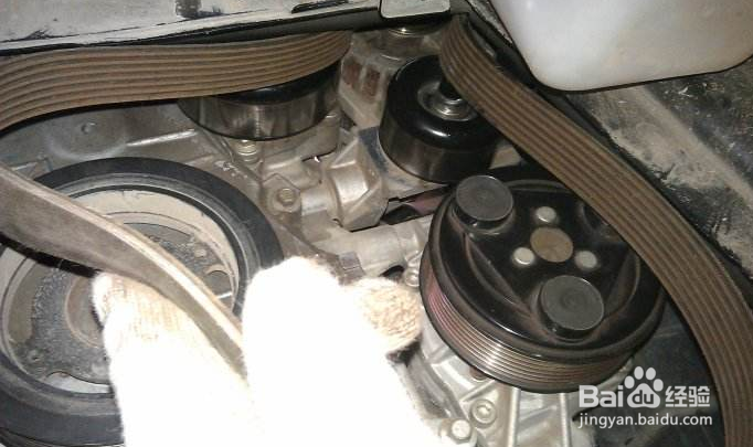 君越如何换皮带