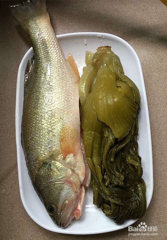 教你做酸菜鲈鱼