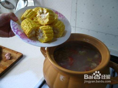 鸡脚汤的做法--家庭版多重营养的鸡脚汤