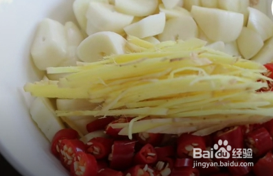 芹菜怎么腌制好吃简单