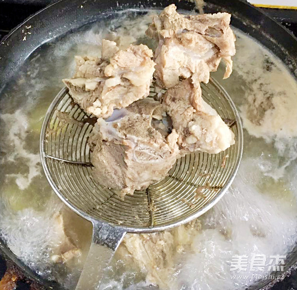 酱骨头的家常做法