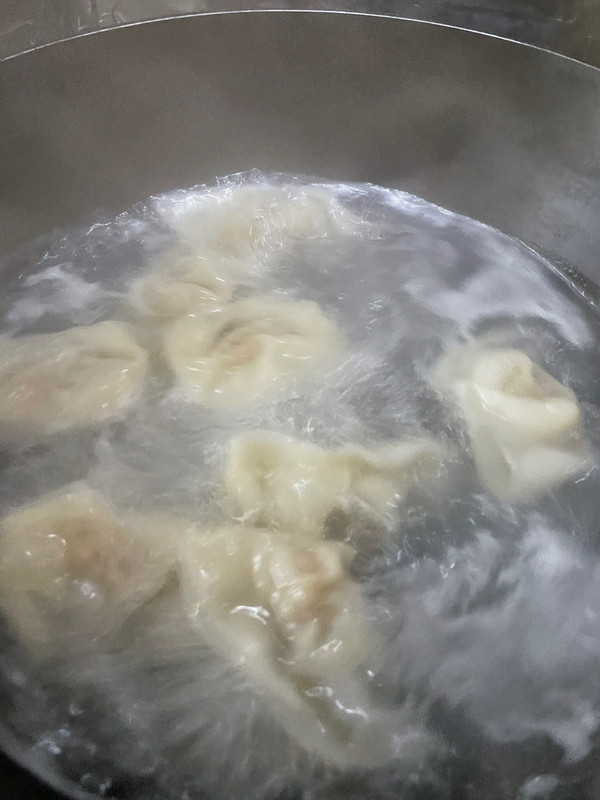 葱油橄榄菜大馄饨
