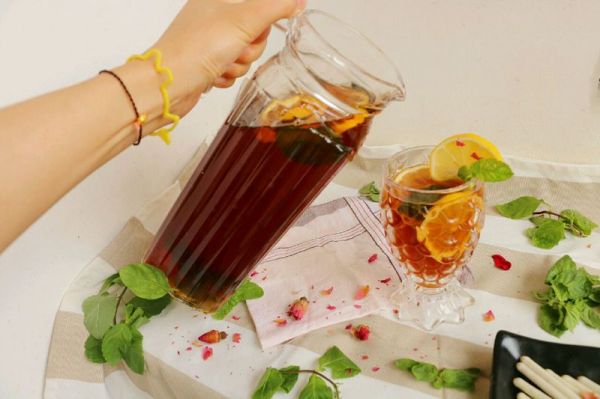 玫瑰柠檬冰红茶