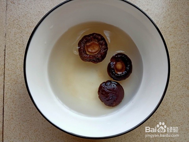 冬瓜排骨汤怎么做？