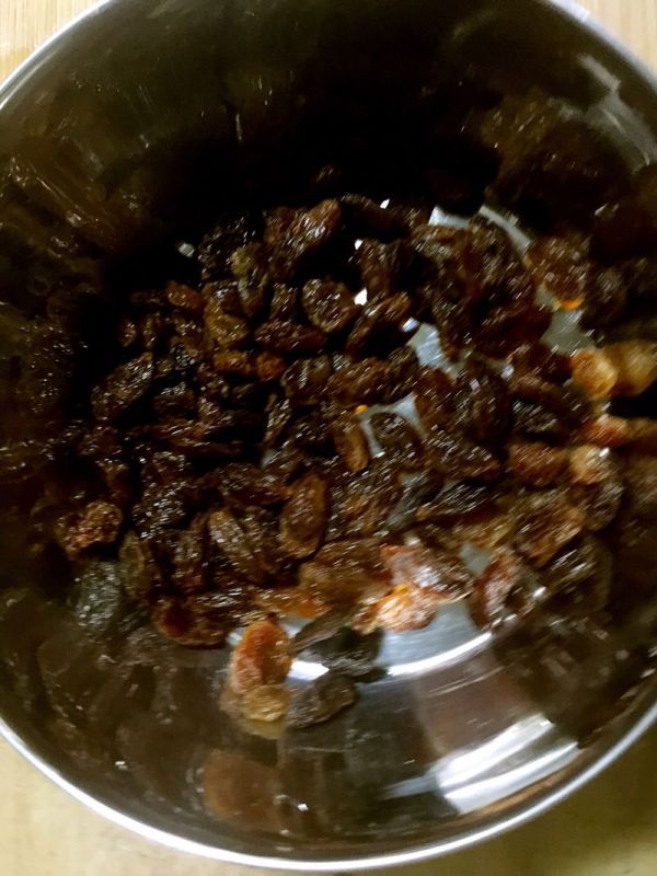 朗姆葡萄干奶酥球