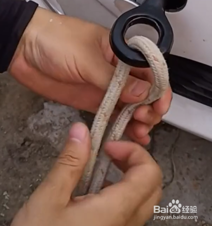 怎样制作拖车压扣结？