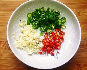 蒜蓉蚝油秋葵的做法