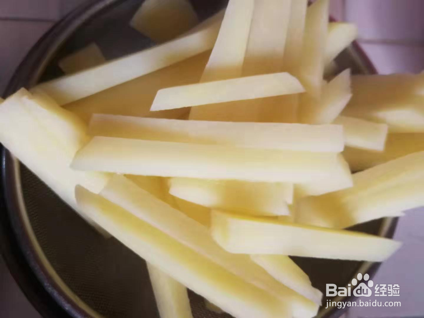 空气炸免油薯条的做法