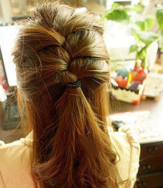 甩掉沉闷土马尾，新款马尾显精神