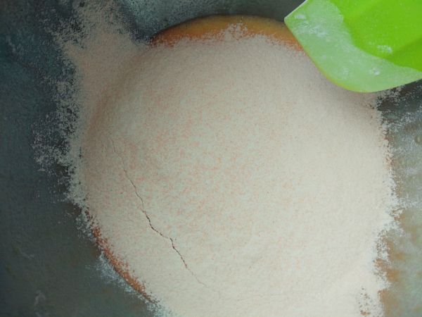 樱花草莓蛋糕卷